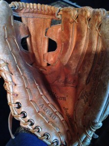 baseballmitt2