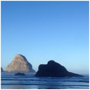 The view running along Netarts Bay in Oregon
